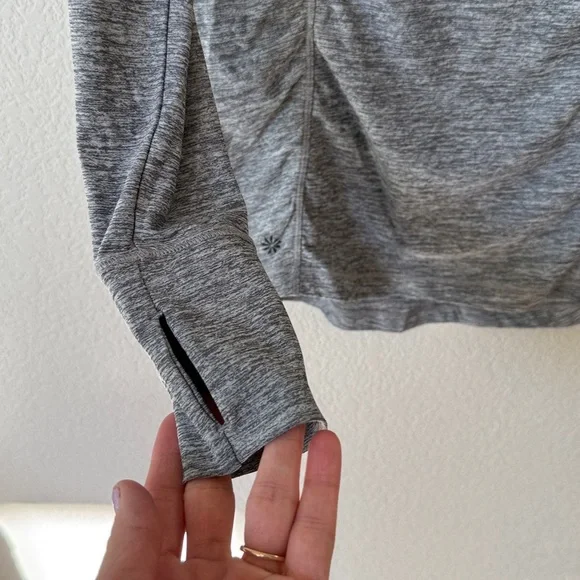 Athleta Long Sleeve Top Zip Up Henely Gray size Small - Picture 5 of 13